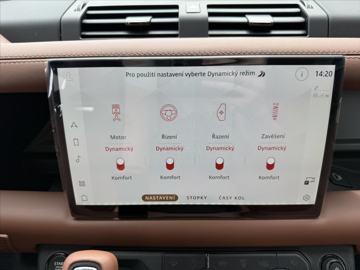 Land Rover Defender SUV 4,4 l 467 kw