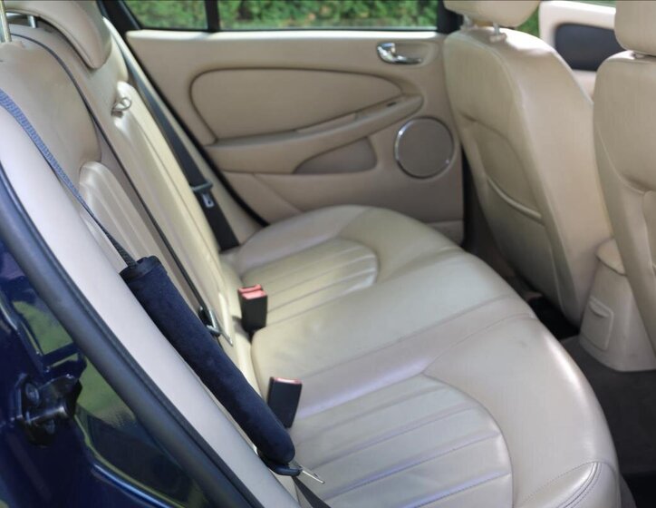 Jaguar X-Type Sedan 2,2 l 114 kw