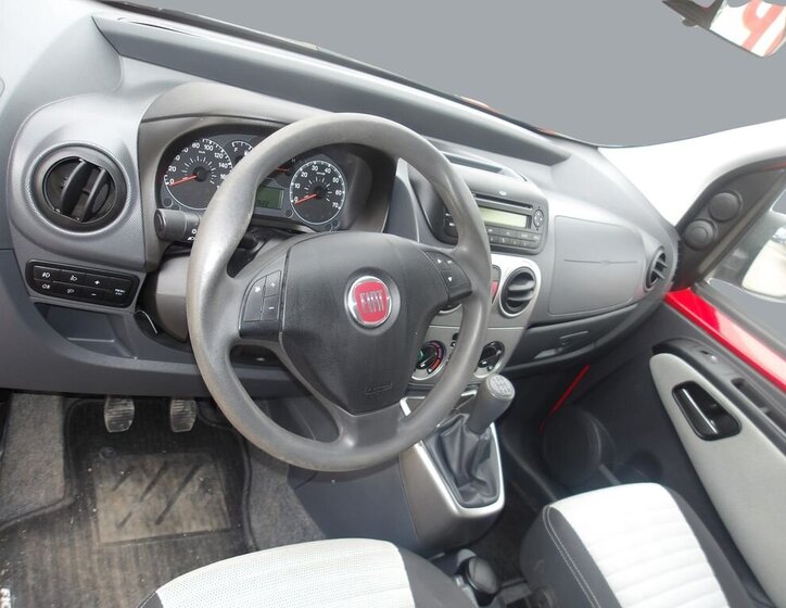 Peugeot Bipper Tepee Hatchback 1,4 l 54 kw