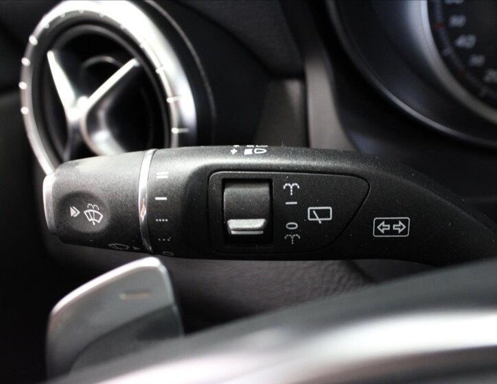 Mercedes-Benz CLA Kombi 2,1 l 100 kw