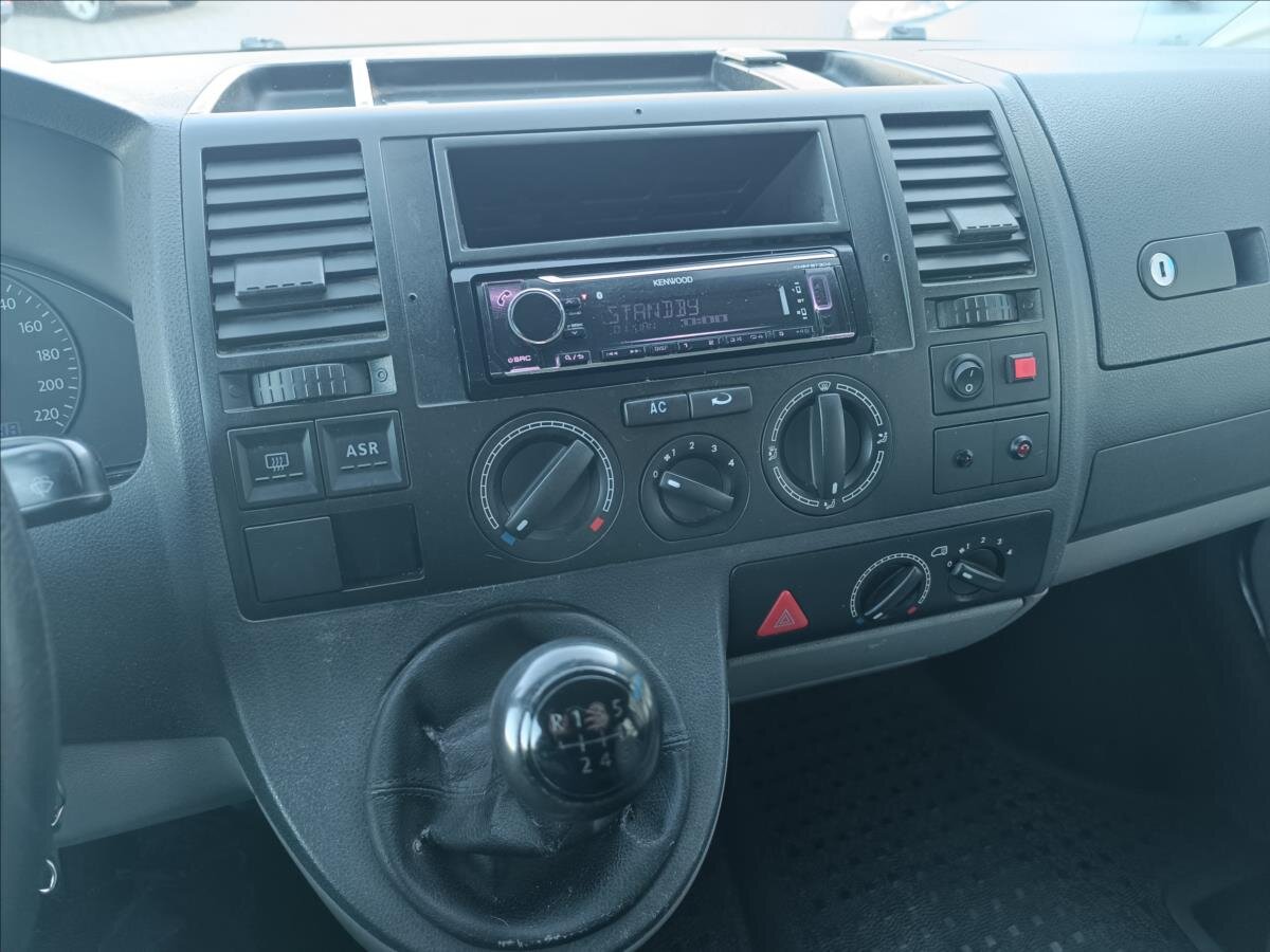 Volkswagen Transporter MPV 2,5 l 96 kw