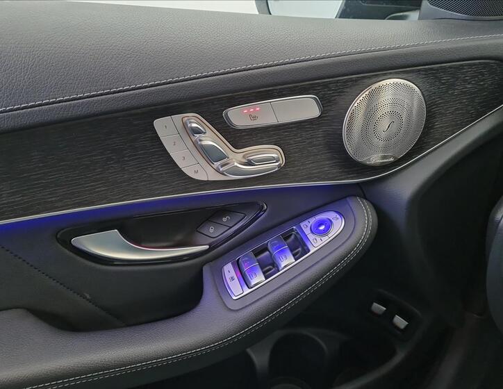 Mercedes-Benz GLC 12