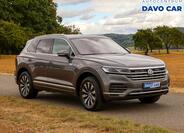 Volkswagen Touareg 1