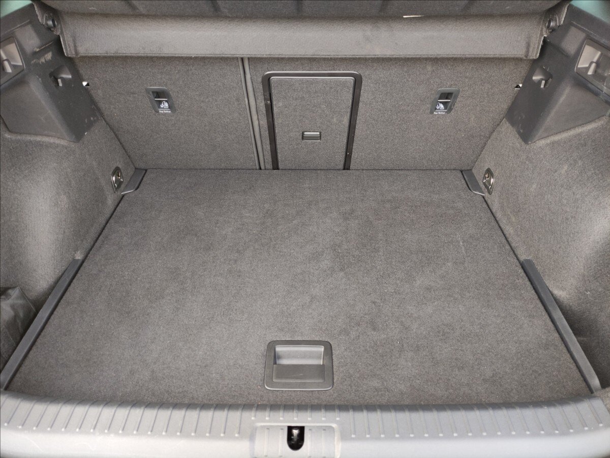 Cupra Formentor SUV / Terénní 2,0 l 245 kw