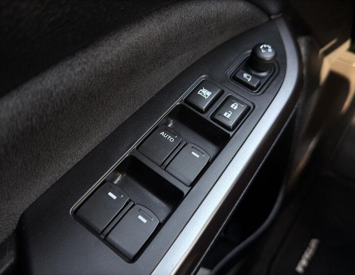 Suzuki Vitara SUV / Terénní 1,4 l 103 kw