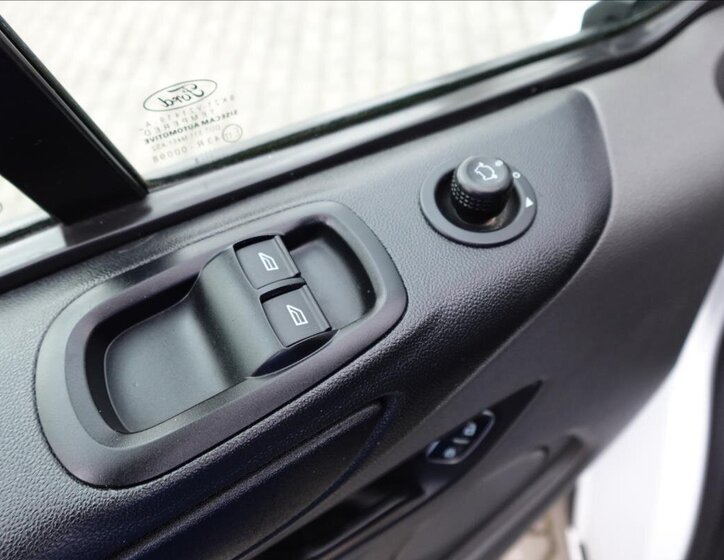 Ford Transit Custom Ostatní 2,0 l 77 kw