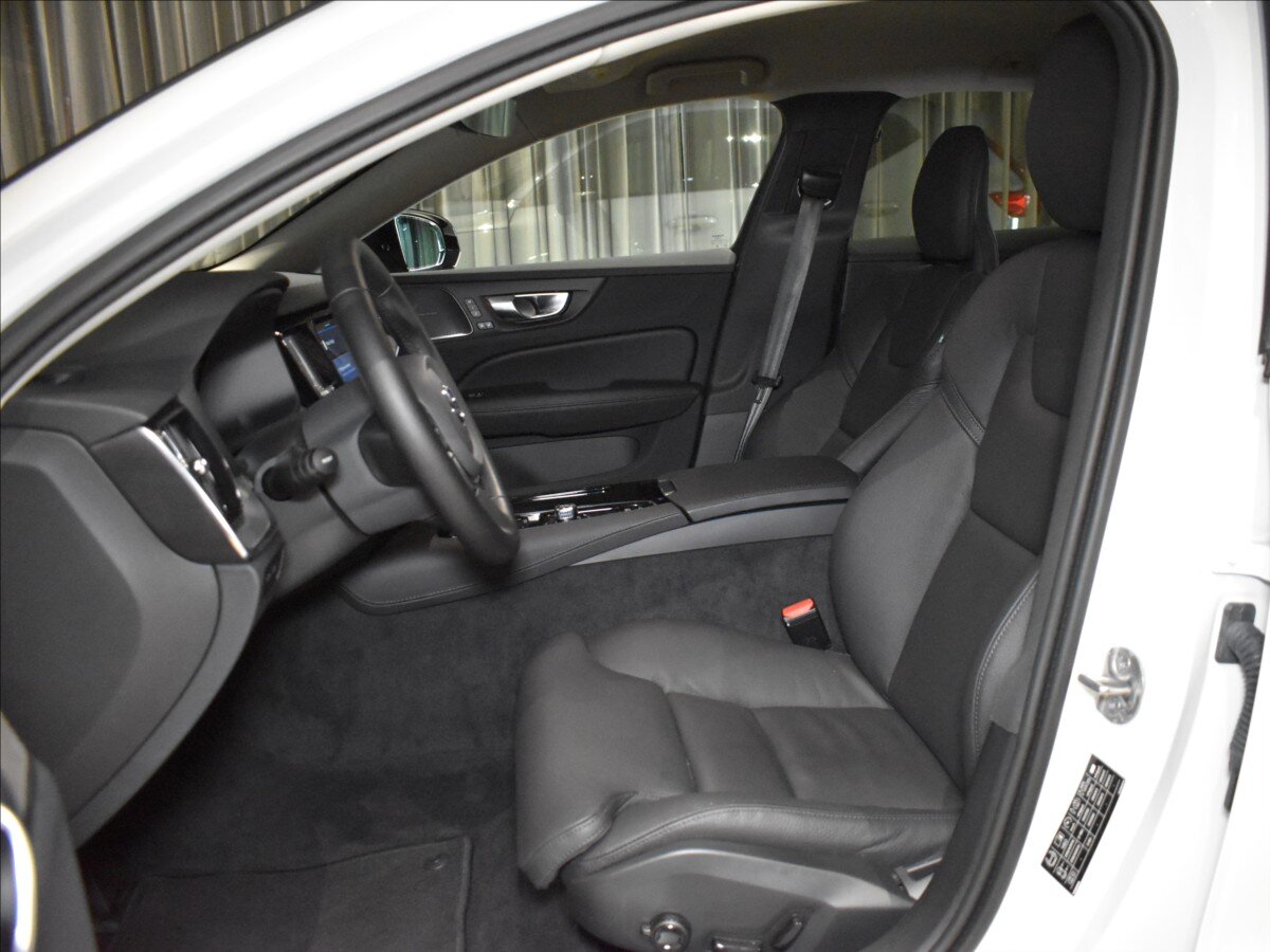 Volvo V60 Kombi 2,0 l 228 kw