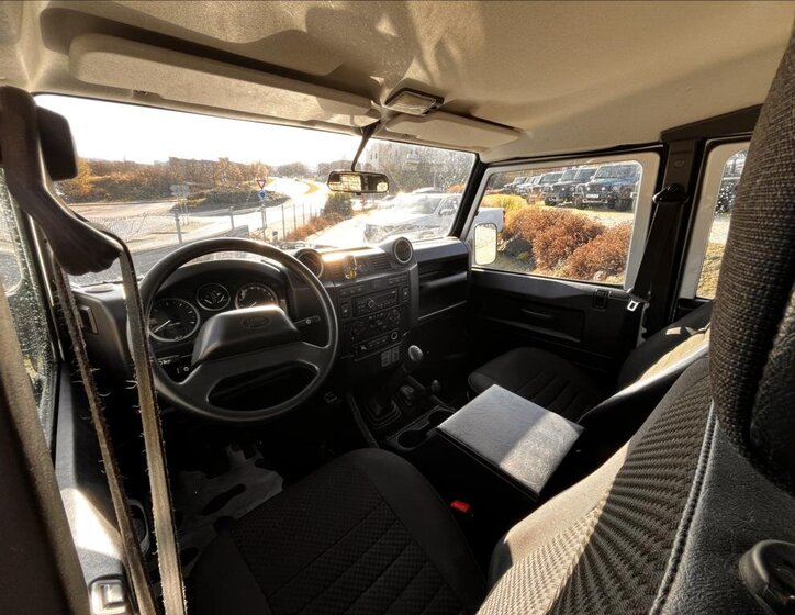 Land Rover Defender Ostatní 2,4 l 90 kw