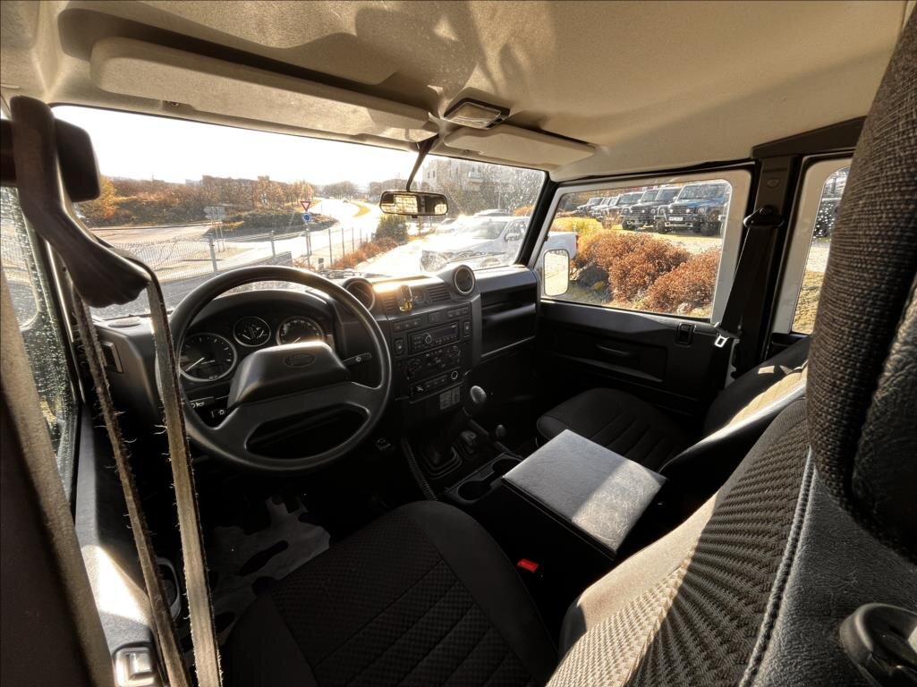 Land Rover Defender Ostatní 2,4 l 90 kw