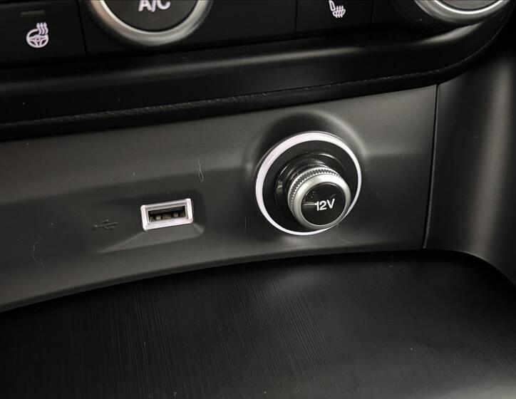 Alfa Romeo Stelvio 26