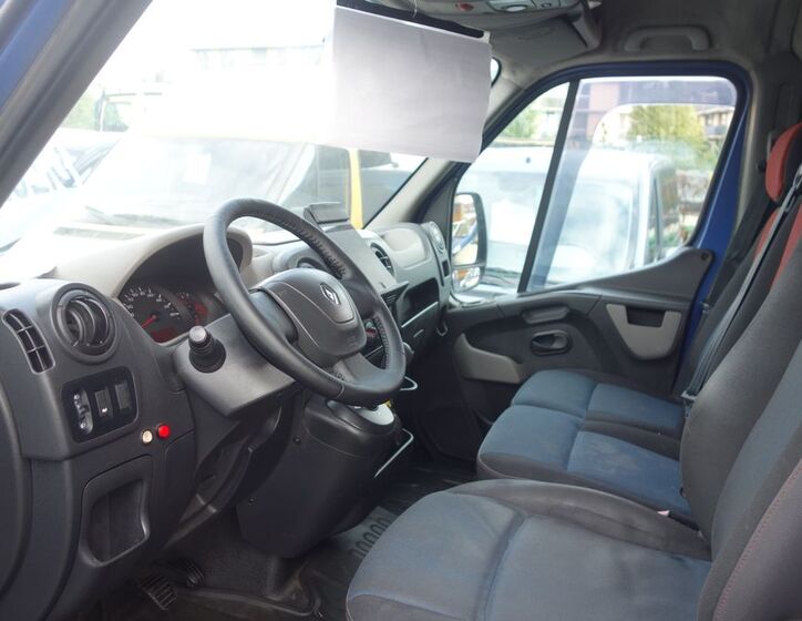Renault Master 19