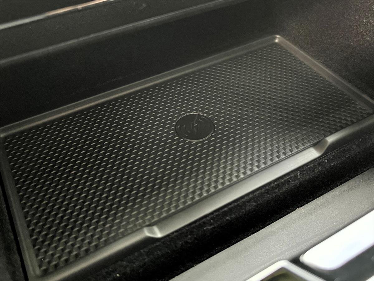 Land Rover Range Rover Sport SUV / Terénní 3,0 l 221 kw