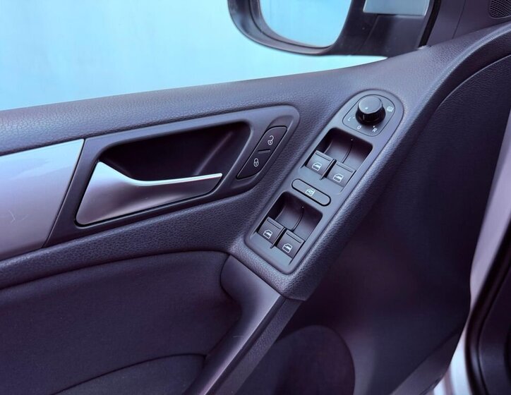 Volkswagen Golf Hatchback 1,4 l 59 kw