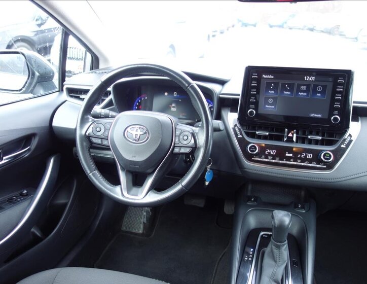 Toyota Corolla Sedan / Limuzína 1,6 l 97 kw