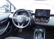 Toyota Corolla Sedan / Limuzína 1,6 l 97 kw