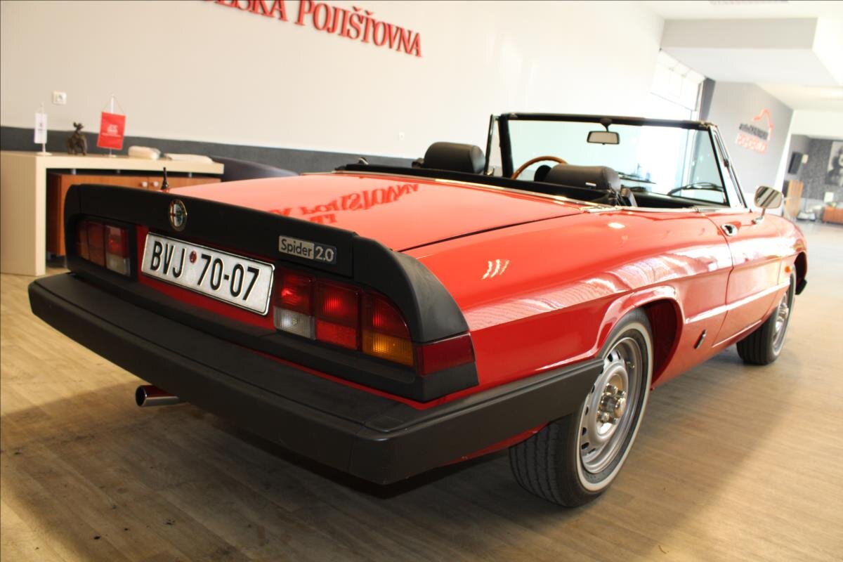 Alfa Romeo Spider Kabriolet 2,0 l 86 kw
