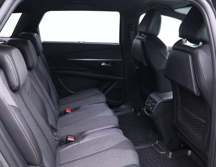 Peugeot 5008 14