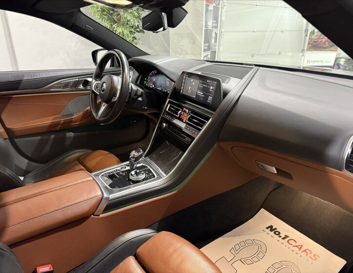 BMW Řada 8 24