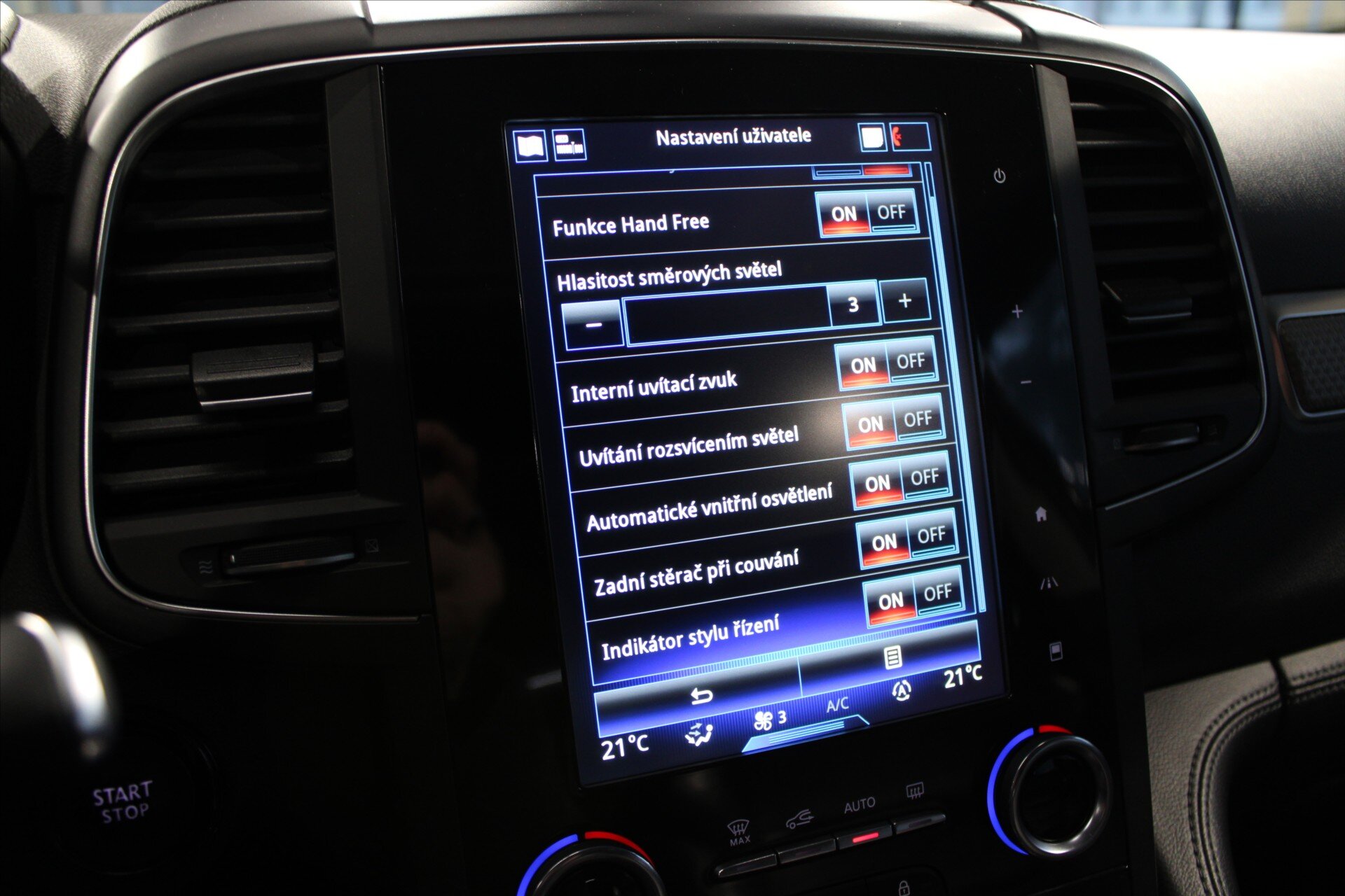 Renault Koleos SUV / Terénní 2,0 l 140 kw