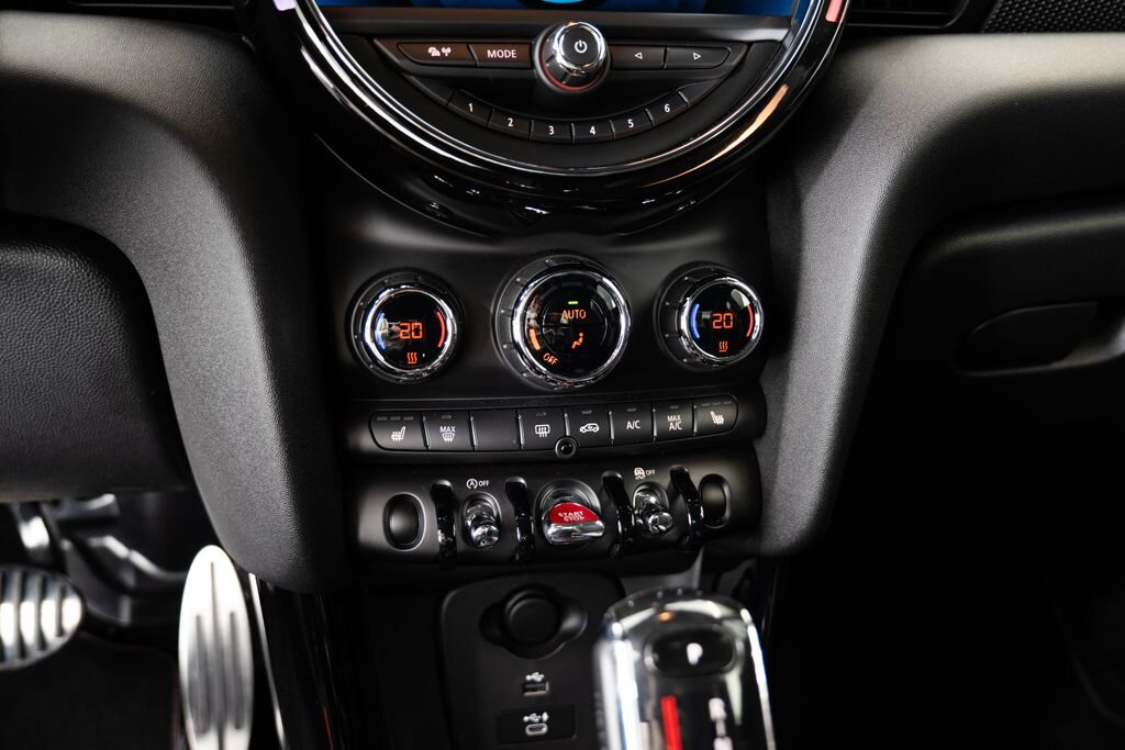 Mini Cooper Hatchback 2,0 l 225 kw