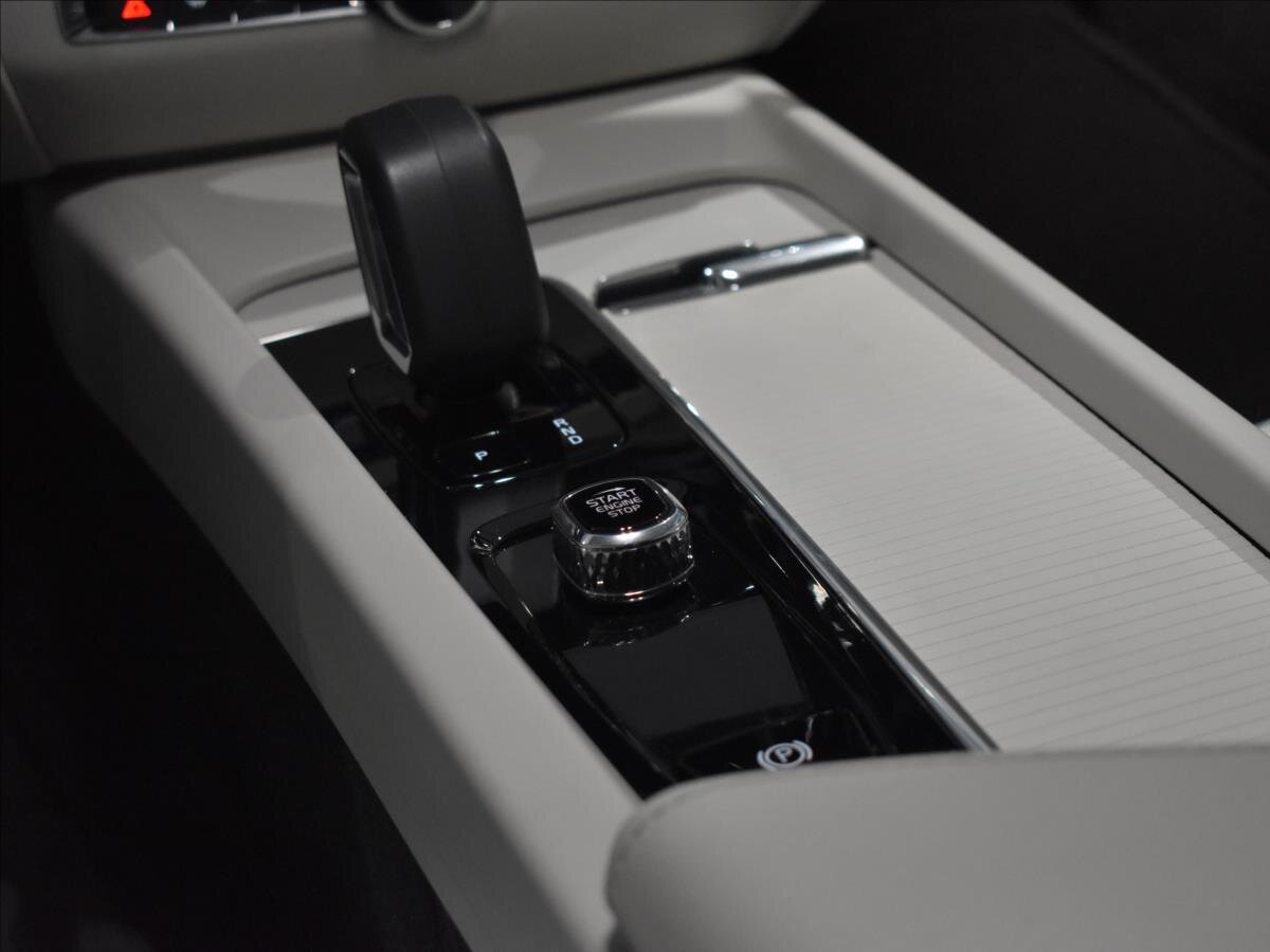 Volvo V60 Kombi 2,0 l 145 kw