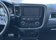 Mitsubishi Outlander 24