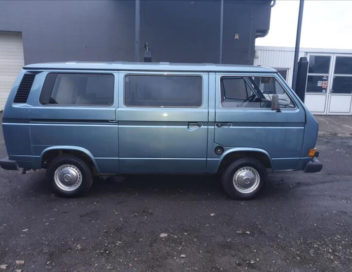 Volkswagen Caravelle 5