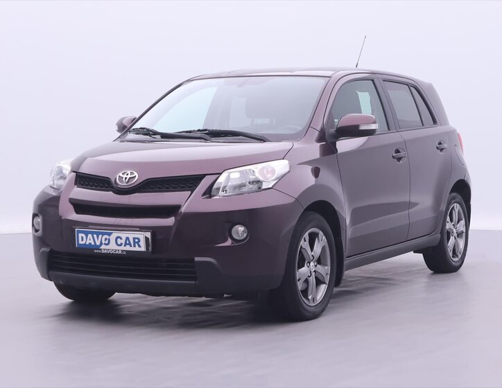 Toyota Urban Cruiser 3