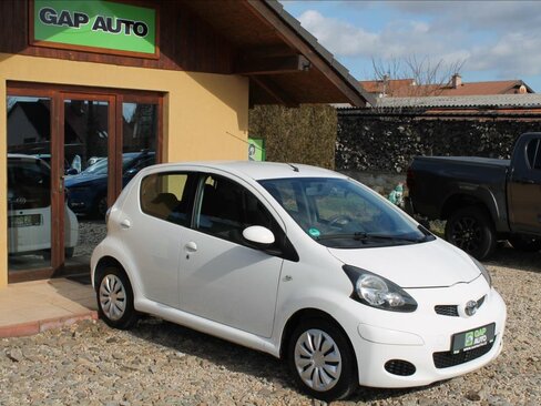 Toyota Aygo Hatchback 998,0 50 kw