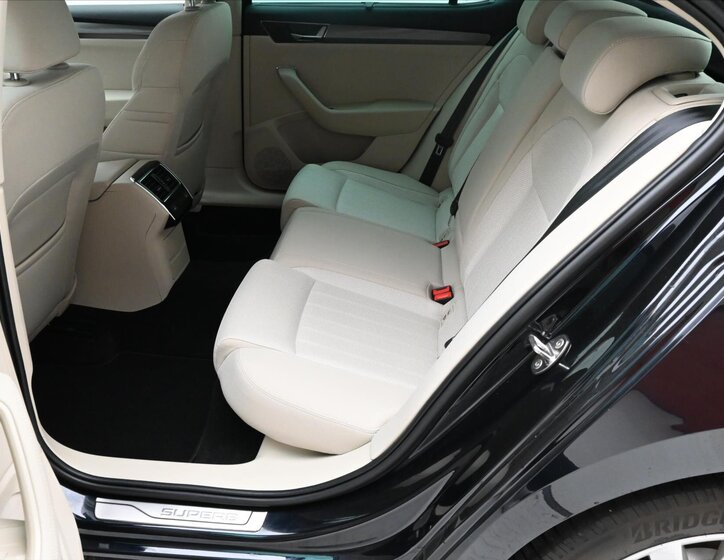 Škoda Superb Liftback 2,0 l 110 kw