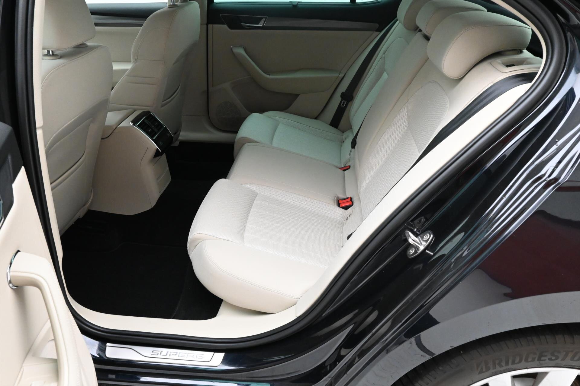 Škoda Superb Liftback 2,0 l 110 kw