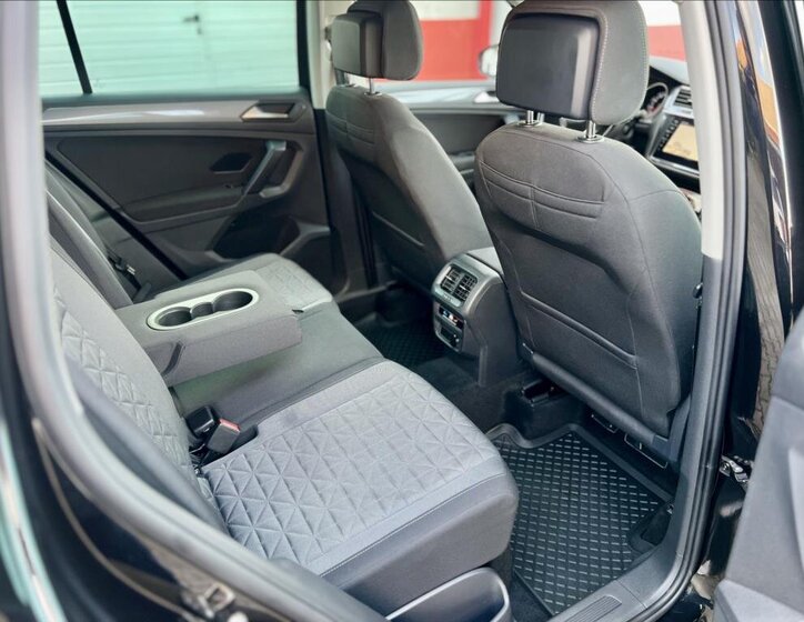 Volkswagen Tiguan SUV 1,5 l 110 kw