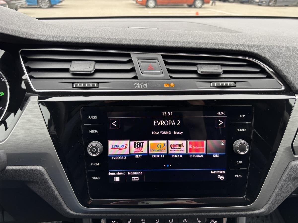 Volkswagen Touran MPV 1,5 l 110 kw