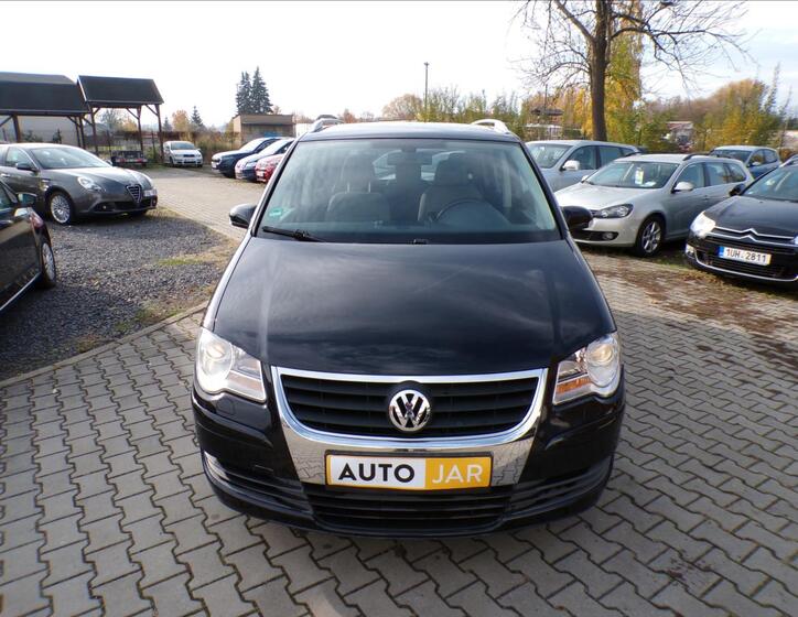 Volkswagen Touran 3