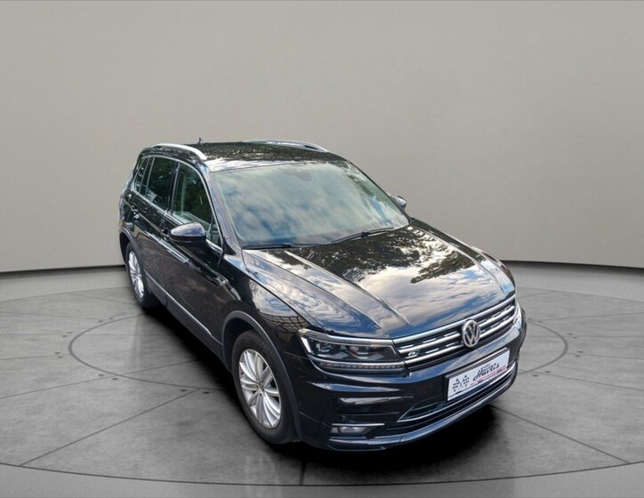 Volkswagen Tiguan 8