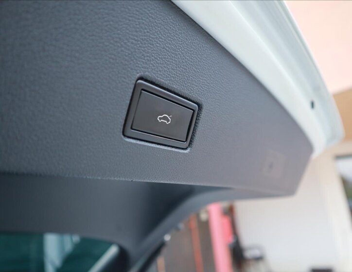 Volkswagen T-Roc CUV 1,5 l 110 kw