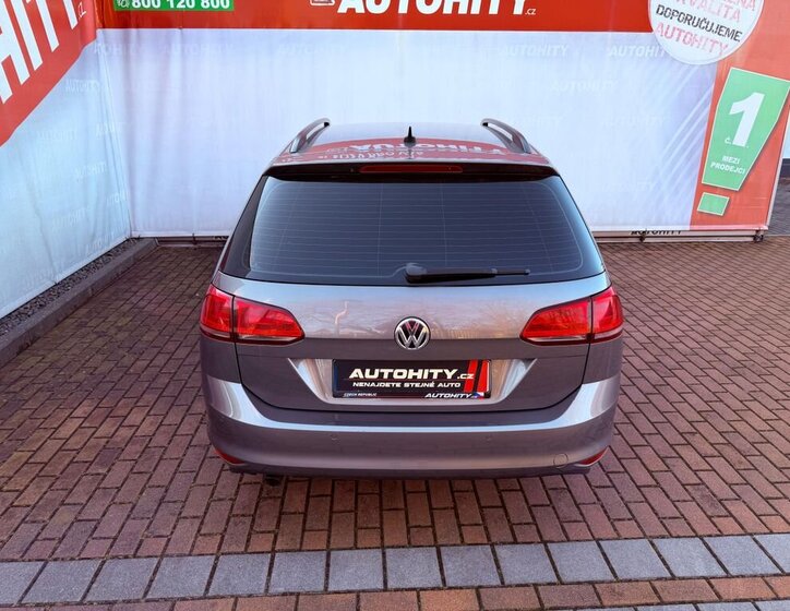 Volkswagen Golf Kombi 1,6 l 81 kw