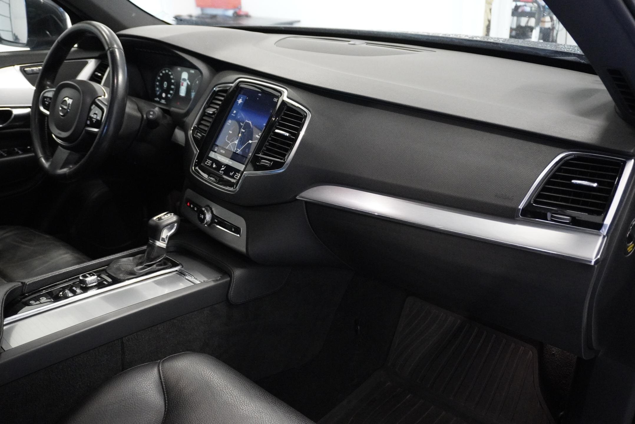 Volvo XC90 SUV 2,0 l 173 kw