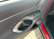 Toyota Yaris Cross 12