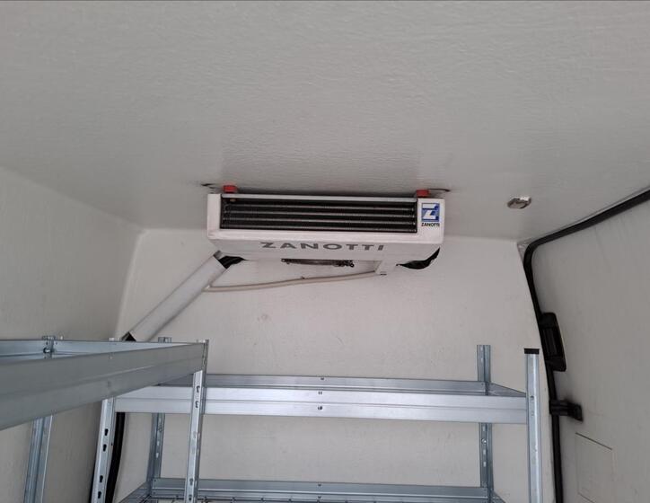 Ford Transit Custom 11