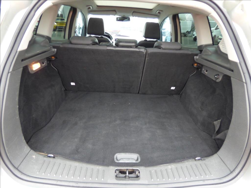 Ford Kuga Kombi 2,0 l 120 kw