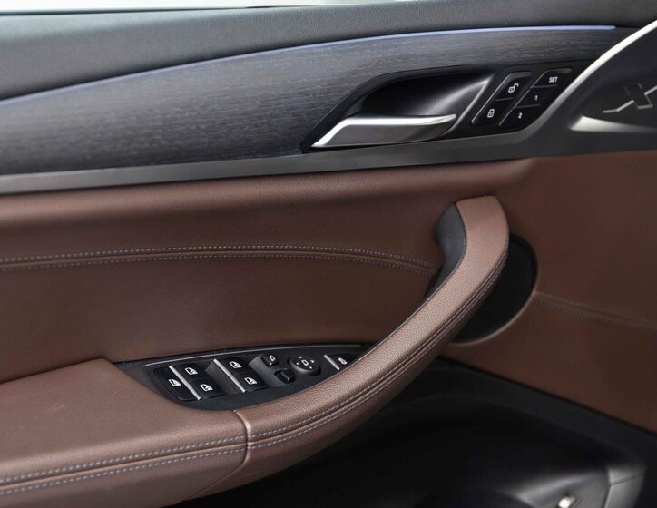 BMW X3 SUV 2,0 l 215 kw