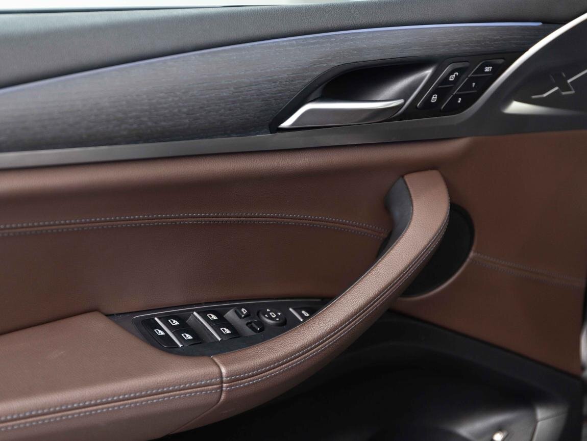 BMW X3 SUV 2,0 l 215 kw