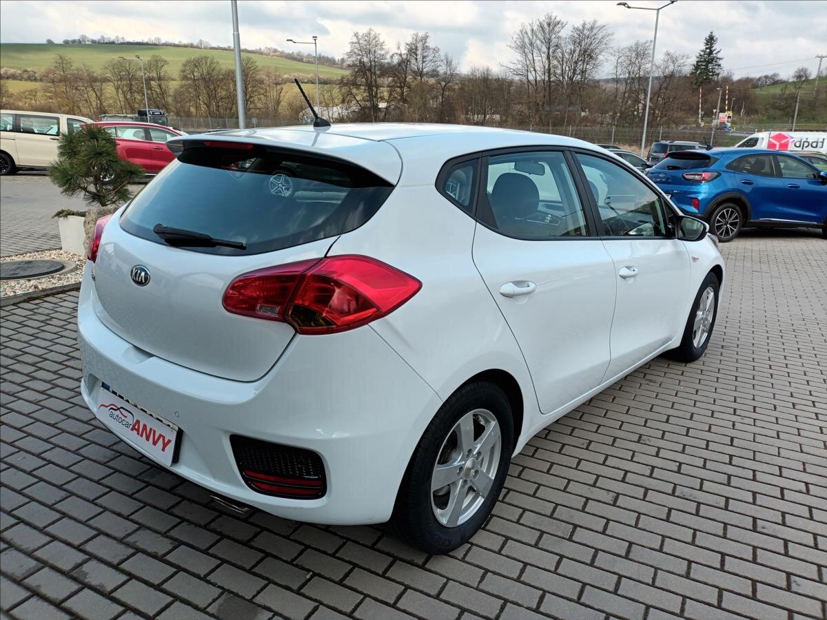KIA Ceed Hatchback 1,4 l 73 kw