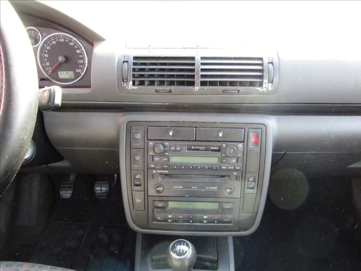 Volkswagen Sharan Kombi 1,9 l 85 kw