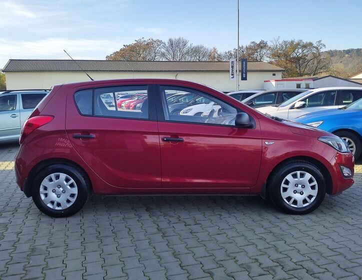 Hyundai i20 4