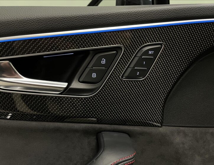 Audi SQ7 Kombi 4,0 l 320 kw