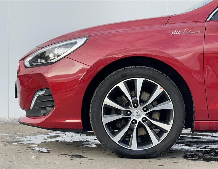Hyundai i30 19