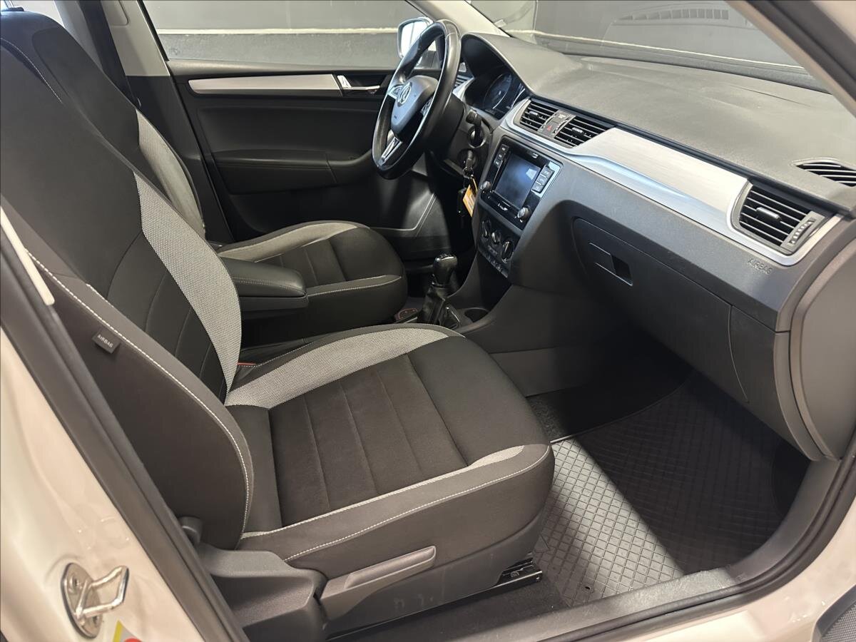 Škoda Rapid Hatchback 999,0 81 kw