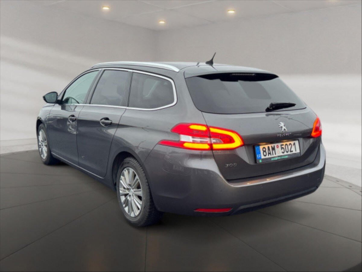 Peugeot 308 Kombi 1,5 l 96 kw